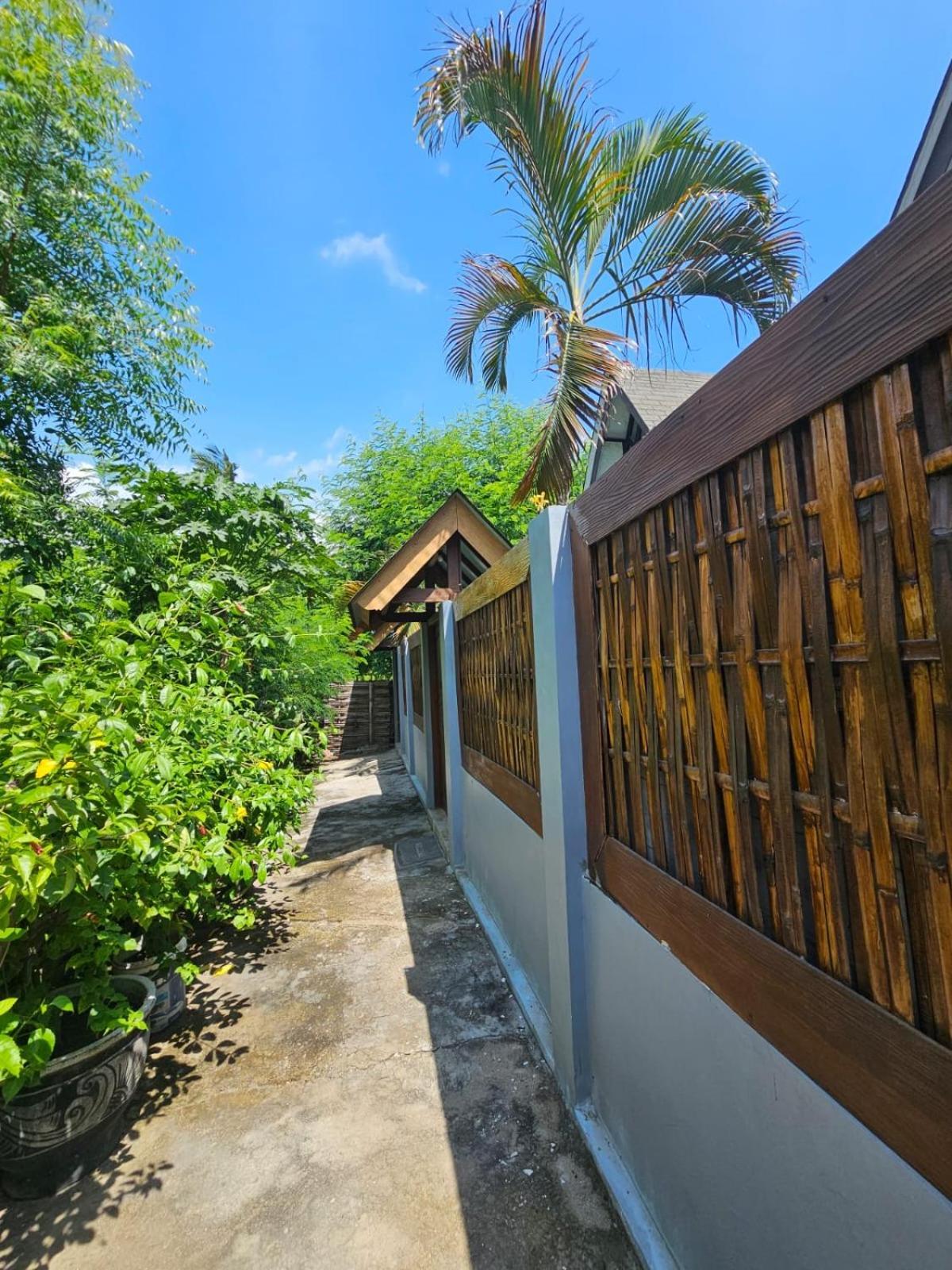Atties Villa Gili Air Exterior foto